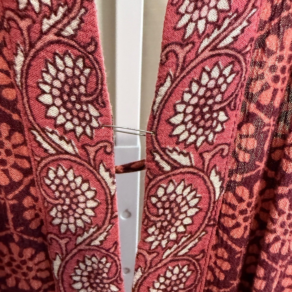 Aeropostale Womens Burgundy Paisley Floral Tie Back Boho Summer Romper Medium - Picture 3 of 6